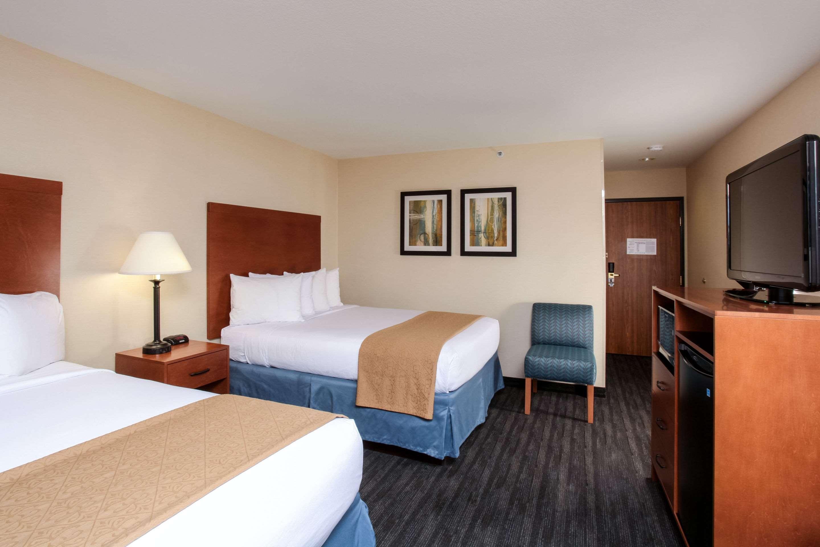 Quality Inn Oakwood Fairwood Exterior foto