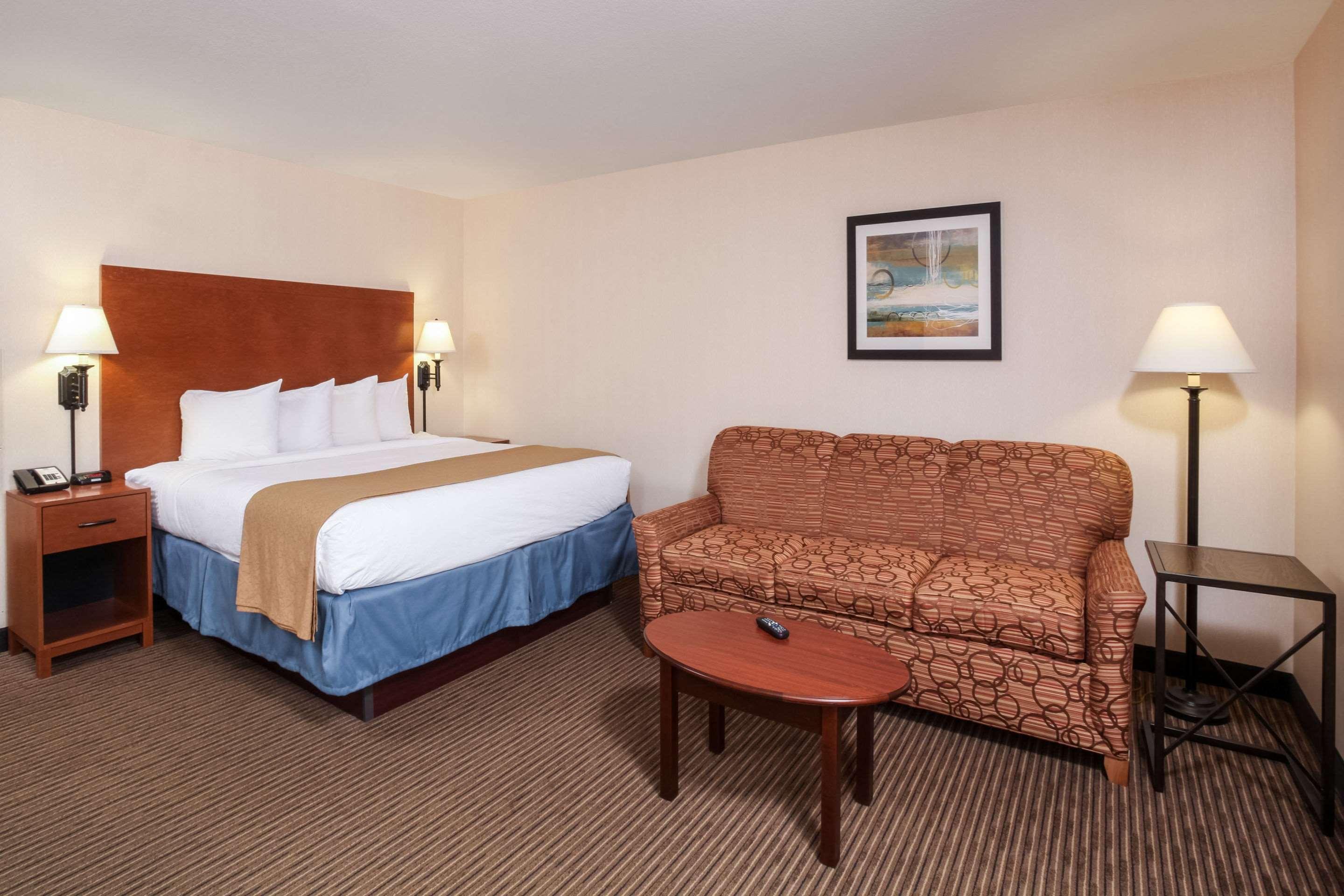 Quality Inn Oakwood Fairwood Exterior foto