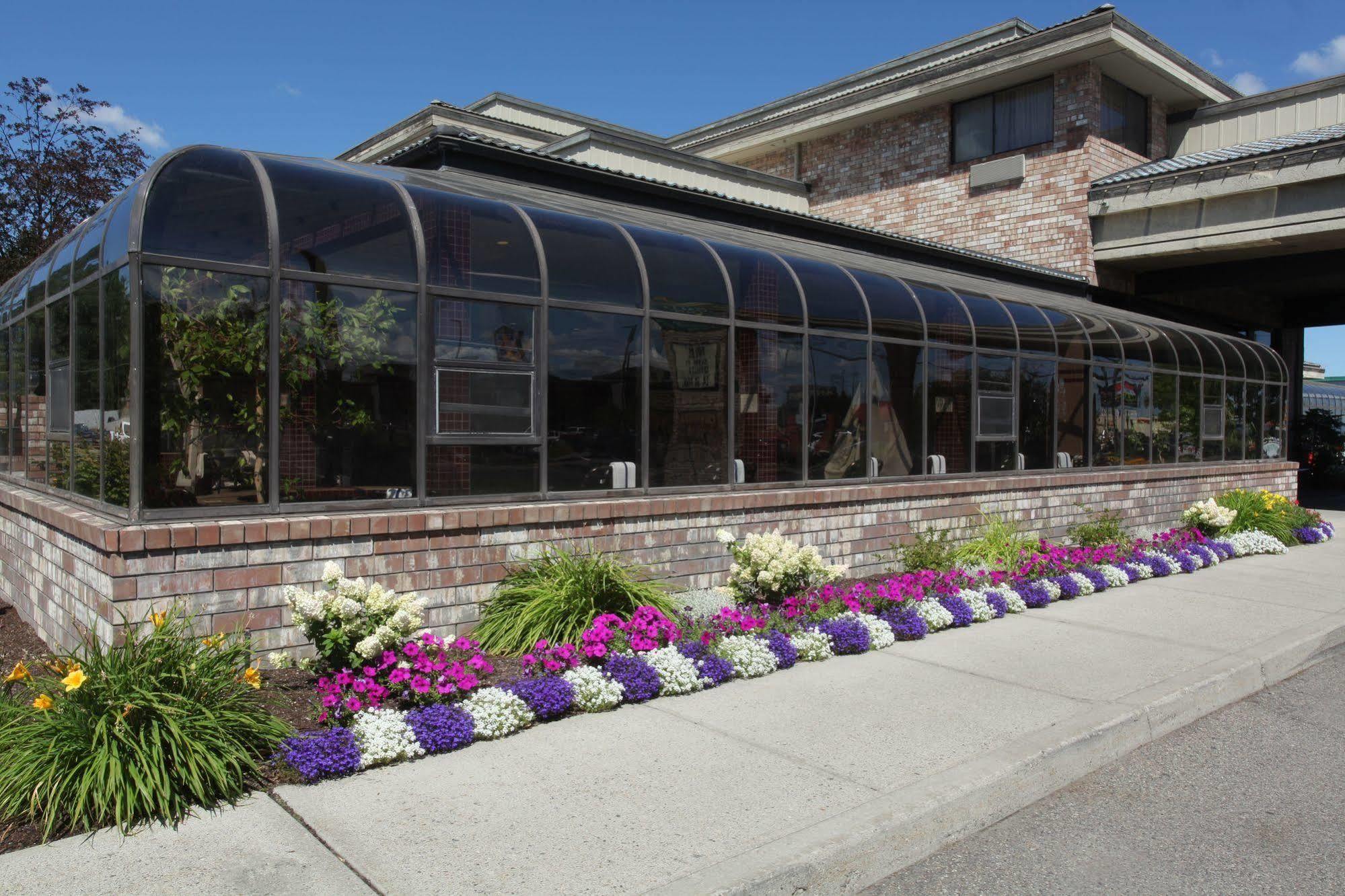 Quality Inn Oakwood Fairwood Exterior foto