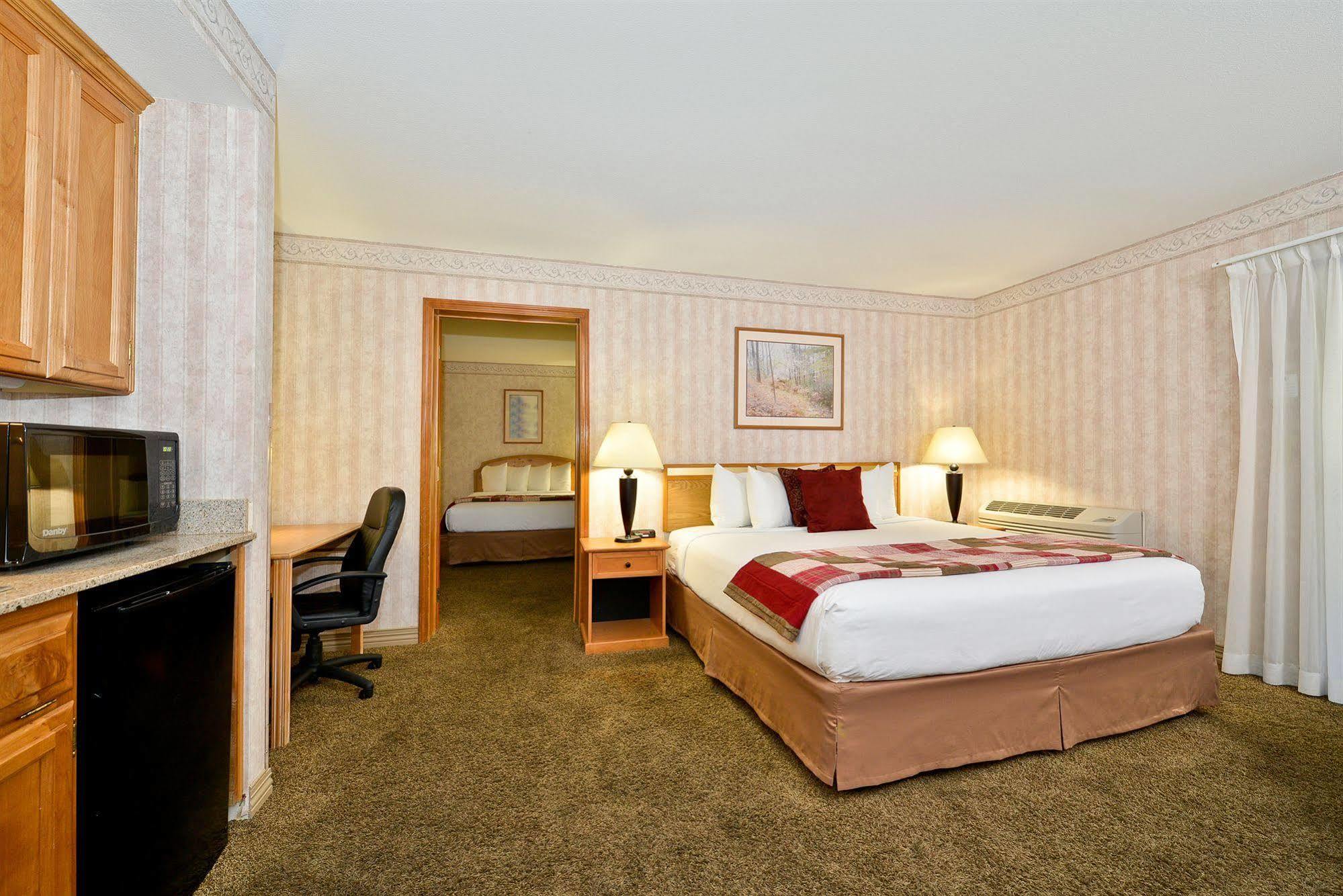 Quality Inn Oakwood Fairwood Exterior foto